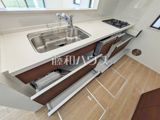 16号棟　キッチン収納　【三鷹市北野３丁目】