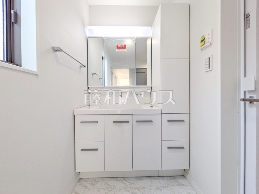 A号棟　洗面室　【練馬区大泉町２丁目】