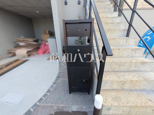 A号棟　郵便ポスト・宅配ボックス　【練馬区大泉町２丁目】