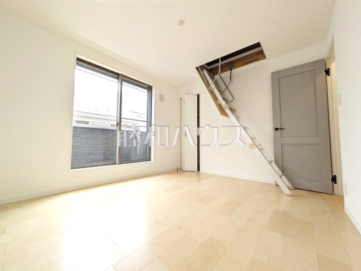 C号棟　居室　【練馬区大泉町２丁目】