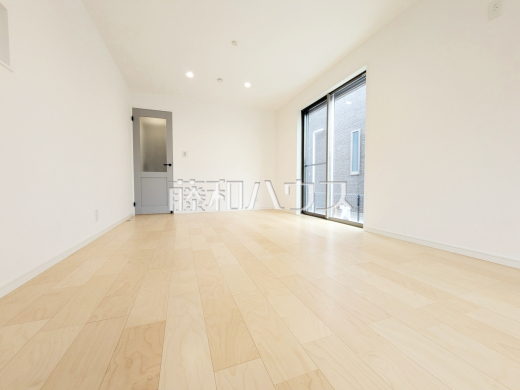 C号棟　リビング　【練馬区大泉町２丁目】