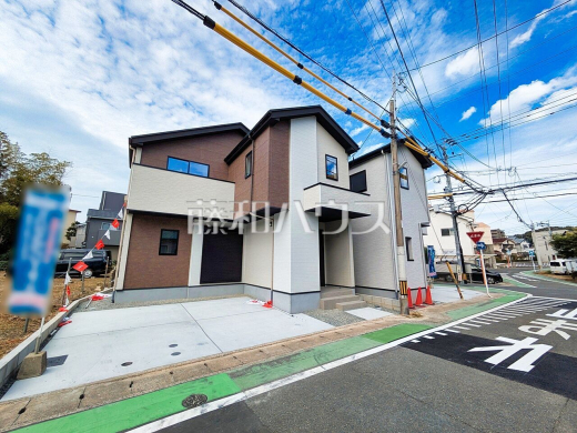 現場風景　【福岡市城南区長尾４丁目】  見学はしたいけど、なかなか時間が取れない・・・そんな方に出勤前や仕事終わりにマイホームを見学できるサポートをいたします。 