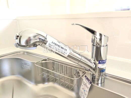 浄水器一体型水栓　【日野市東平山２丁目】　いつでもおいしいお水が飲める浄水器一体型水栓も完備 