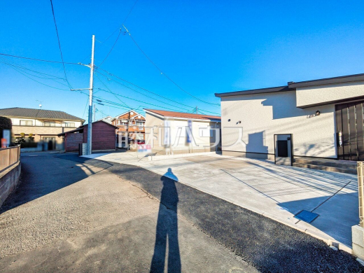 現場風景【八王子市小宮町】土間リビング（2号棟）などまるで注文住宅のような設計です！