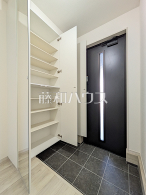 A号棟　玄関収納　【八王子市子安町１丁目】