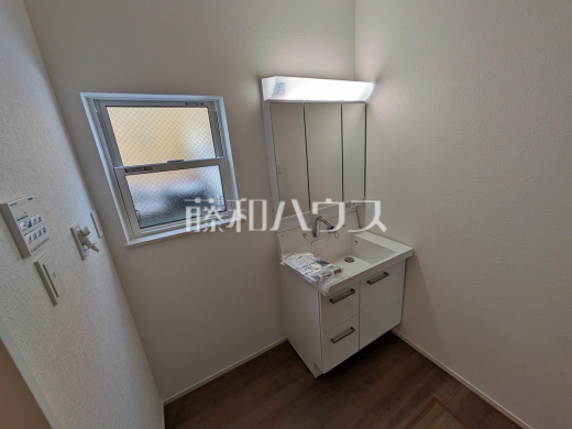 3号棟　洗面室　【小牧市中央３丁目】