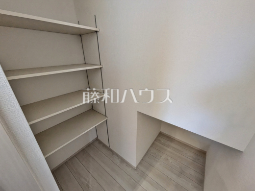 4号棟　収納　【小牧市中央３丁目】