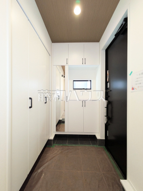 6号棟　玄関　【武蔵村山市大南１丁目】