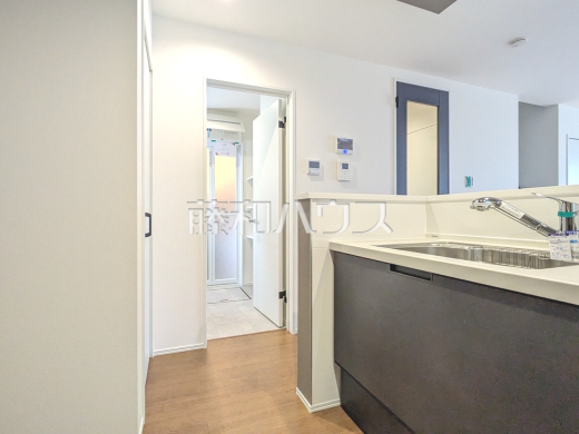 6号棟　キッチン・洗面室　【武蔵村山市大南１丁目】