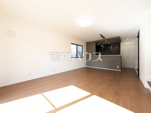 6号棟　リビング　【武蔵村山市大南１丁目】