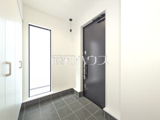 10号棟　玄関【武蔵村山市大南１丁目】