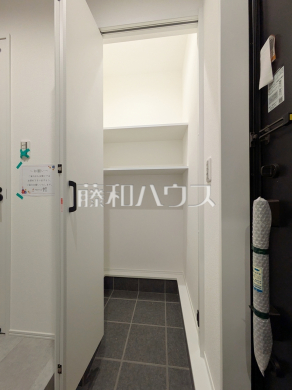 11号棟　収納　【武蔵村山市大南１丁目】