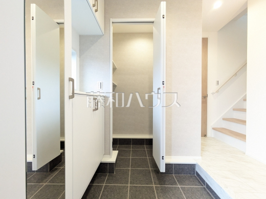 14号棟　玄関　【武蔵村山市大南１丁目】