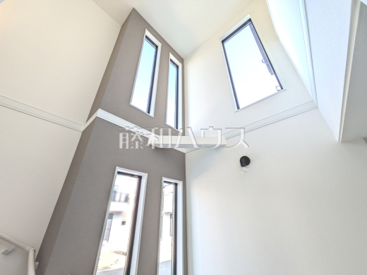 18号棟　吹き抜け　　【武蔵村山市大南１丁目】