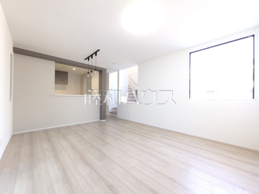 18号棟　リビング　【武蔵村山市大南１丁目】