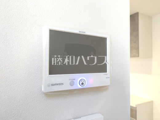 18号棟　太陽光発電システム　【武蔵村山市大南１丁目】　24時間換気システムを利用すれば、真夏や真冬に毎日窓を開けて換気する必要がありません。快適な室温を保ちつつ、換気の手間を減らせます。