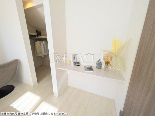 モデルハウス　居室　【三鷹市大沢２丁目】