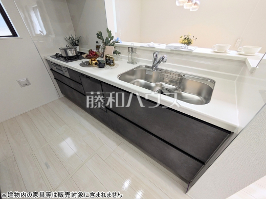 モデルハウス　キッチン　【三鷹市大沢２丁目】