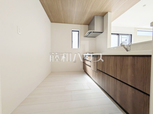 1号棟　キッチン　【三鷹市大沢２丁目】