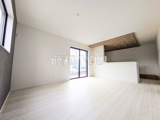 11号棟　リビング(施工中)　【三鷹市大沢２丁目】