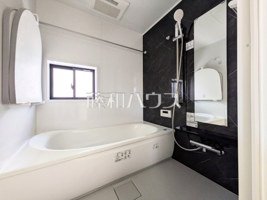 11号棟　浴室　【三鷹市大沢２丁目】