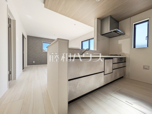 11号棟　キッチン　【三鷹市大沢２丁目】