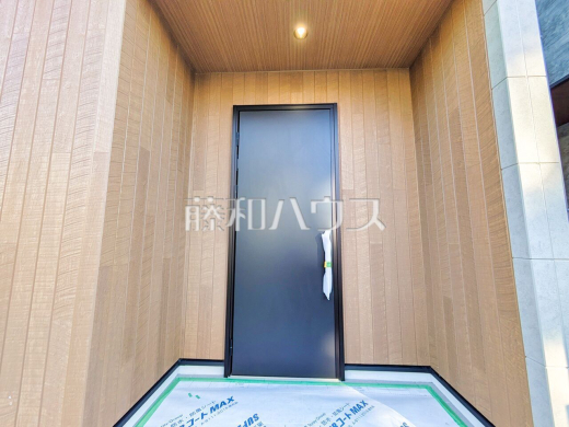 A号棟　玄関　【小平市鈴木町１丁目】