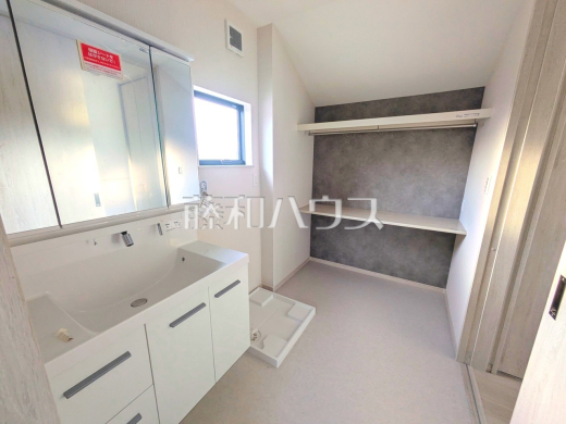 6号棟　洗面室　【小平市小川町１丁目】