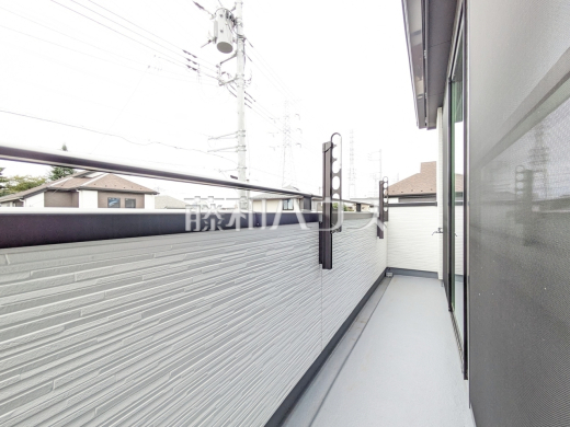 8号棟　バルコニー　【小平市小川町１丁目】