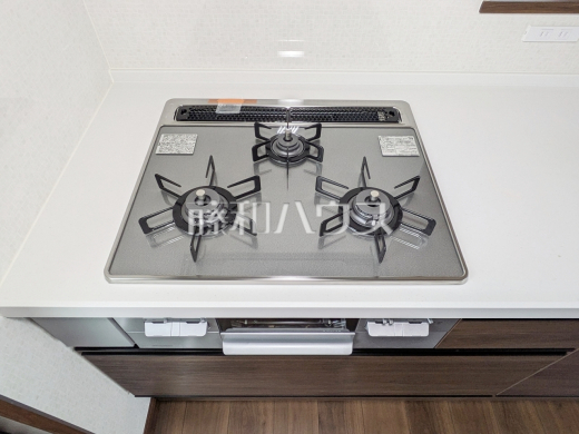 8号棟　3口ガスコンロ　【小平市小川町１丁目】