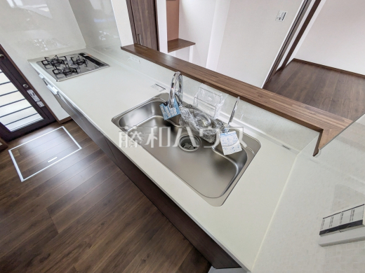 8号棟　キッチン　【小平市小川町１丁目】