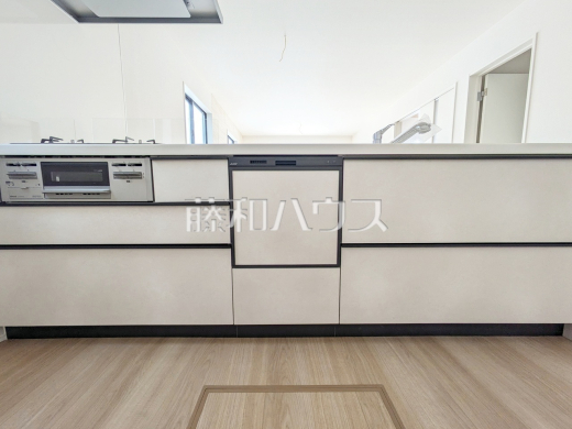10号棟　キッチン　【日野市平山４丁目】