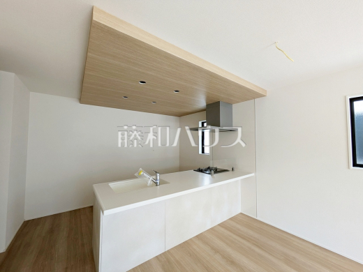 10号棟　キッチン　【日野市平山４丁目】