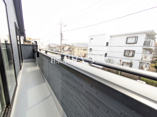 10号棟　バルコニー　【日野市平山４丁目】