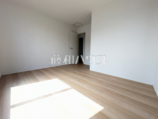 10号棟　居室　【日野市平山４丁目】