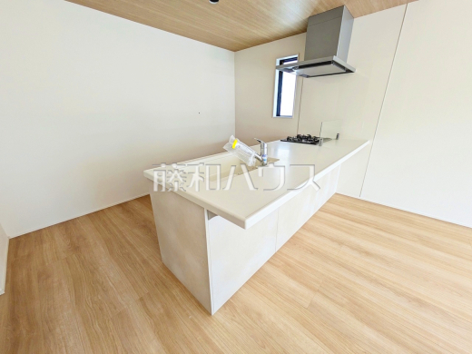 10号棟　キッチン　【日野市平山４丁目】