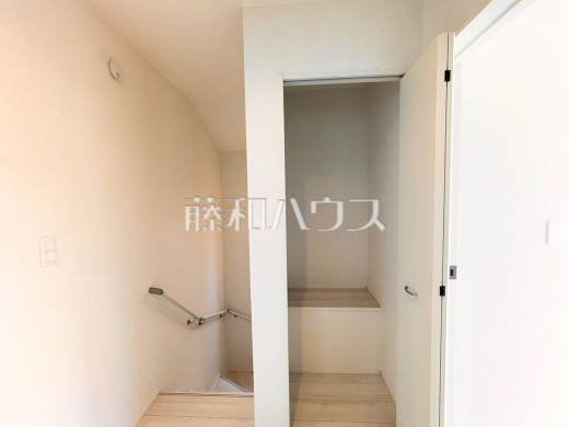 11号棟　収納　【日野市平山４丁目】