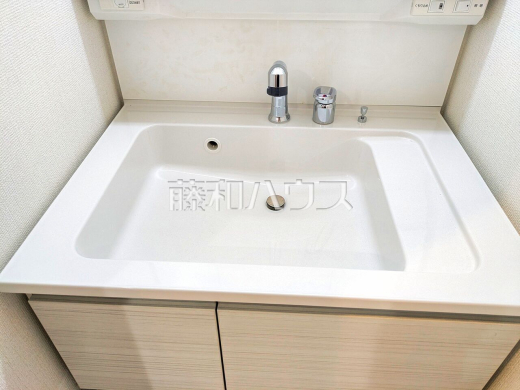 11号棟　洗面室　【日野市平山４丁目】