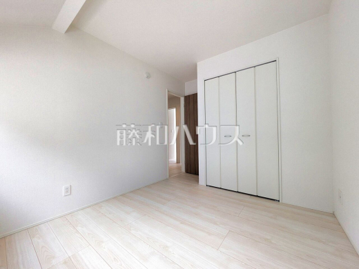 11号棟　居室　【日野市平山４丁目】