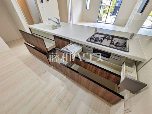 11号棟　キッチン　【日野市平山４丁目】