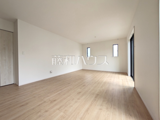 A号棟　リビング　【日野市落川】