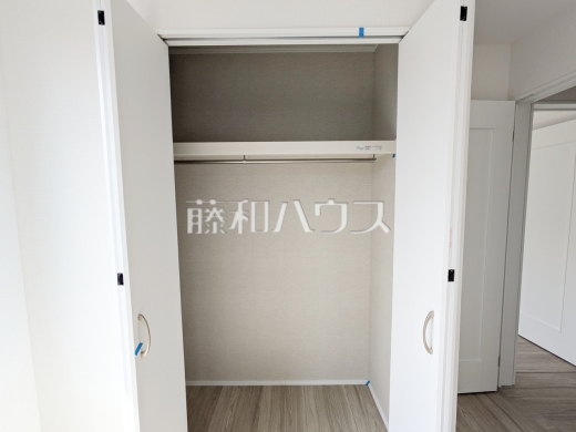 B号棟　収納　【日野市落川】