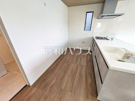 8号棟　キッチン　【清瀬市竹丘３丁目】