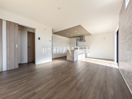 8号棟　リビング　【清瀬市竹丘３丁目】