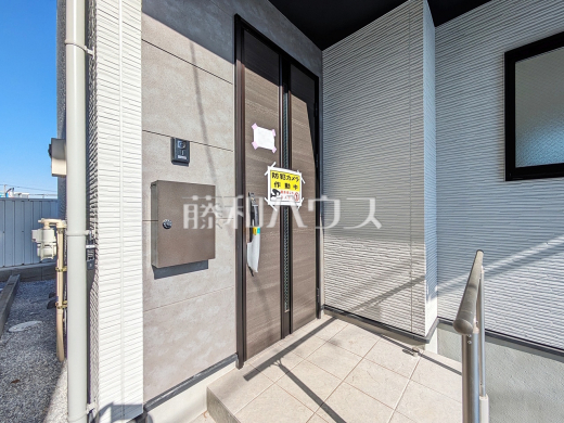 3号棟　玄関　【和光市白子３丁目】