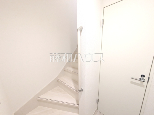 3号棟　階段　【和光市白子３丁目】