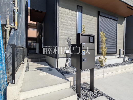 2号棟　玄関　【三鷹市北野２丁目】