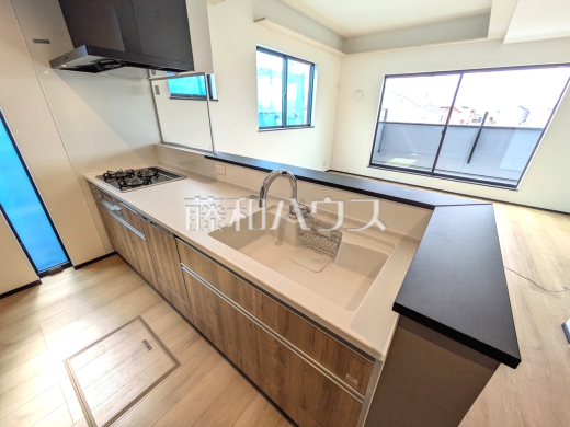 3号棟　キッチン　【三鷹市北野２丁目】