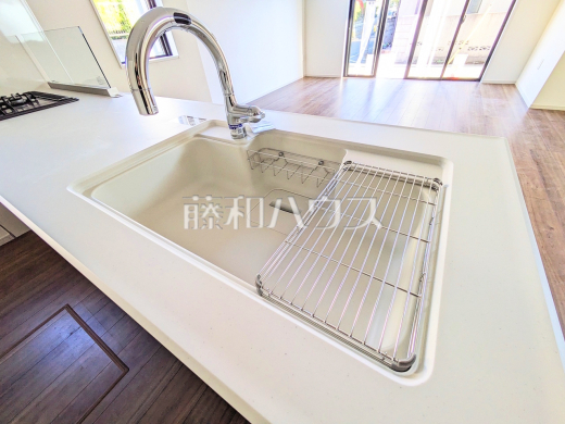 キッチン　【狛江市岩戸南３丁目】