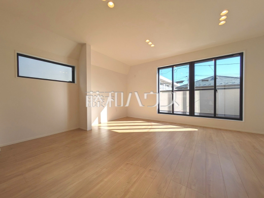 1号棟　リビング　【立川市錦町２丁目】